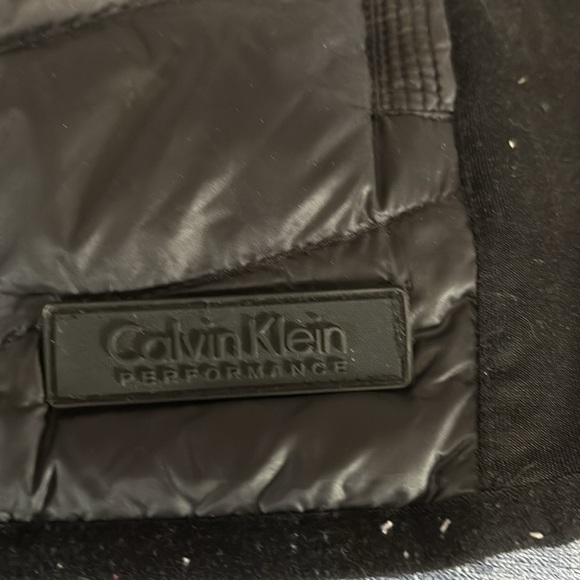 Calvin Klein Women’s XL Turtleneck Black Puffer Vest - Picture 4 of 6